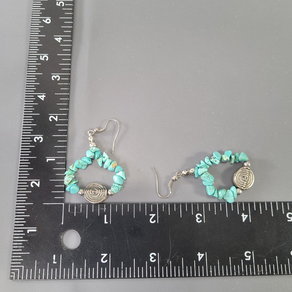 Turquoise‎ Chip Teardrop Hoop Earrings Silver Tone Spiral Bead Boho Southwestern - Picture 6 of 7